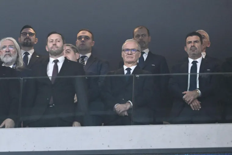 Bože, kakva ludnica u Stožicama: Legendarni majstori iz lože gledali hrvatski urnebes na tribinama