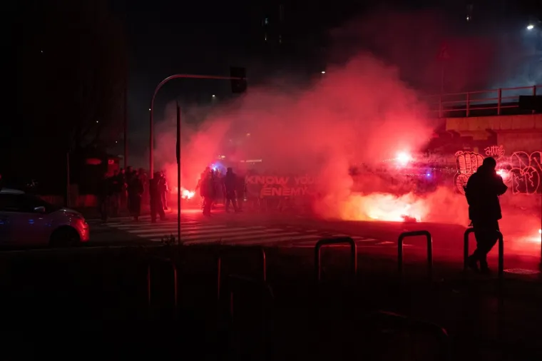 Mračna strana Olimpijskih igara: Dim, petarde i poruka - 'Vratimo grad, oslobodimo planine'