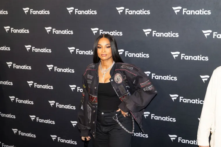 Kevin Costner, Bon Jovi, Ciara... samo su neke od megazvijezda koje su bile na 'The' partyju godine