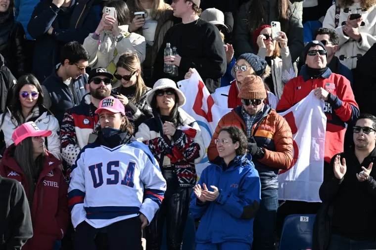 Kadrovi zastra&scaron;ujućeg pada Lindsey Vonn: Nosila je mistični broj za koji se smatra da donosi nesreću