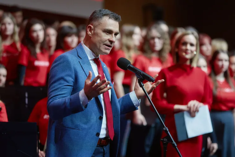 Hrabre žene u crvenim haljinama: 'Stavimo zdravlje na prvo mjesto, sačuvajmo ono &scaron;to imamo'