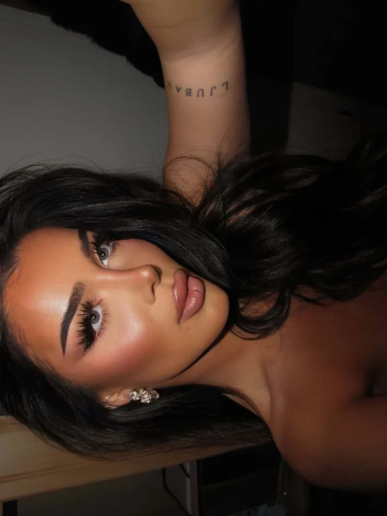 Stuttgart zamijenila Zagrebom: Tko je atraktivna Soraya o kojoj bruje dru&scaron;tvene mreže?