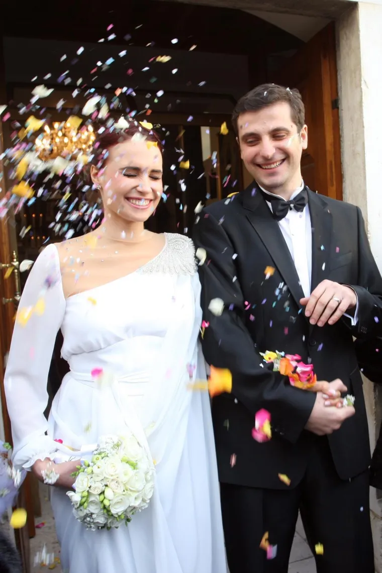 Prije 13 godina na&scaron; je glumac oženio lijepu misicu: Među uzvanicima bila brojna poznata lica