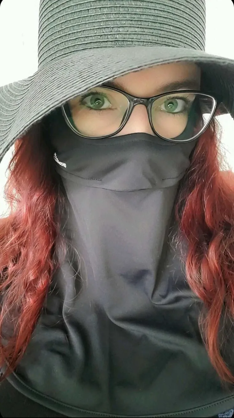 Prisiljena je živjeti život vampirice jer je može ubiti samo jedna minuta na suncu