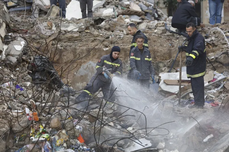 Najmanje 15 mrtvih u uru&scaron;avanju dvije zgrade: Očajnička potraga za preživjelima