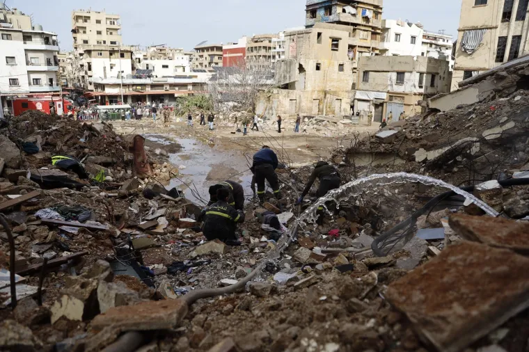 Najmanje 15 mrtvih u uru&scaron;avanju dvije zgrade: Očajnička potraga za preživjelima