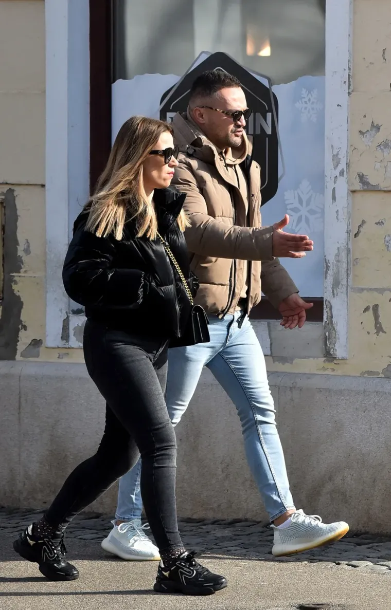 Varaždin ovih dana izgleda kao modna pista: Dama u uskim hlačama dominirala Korzom