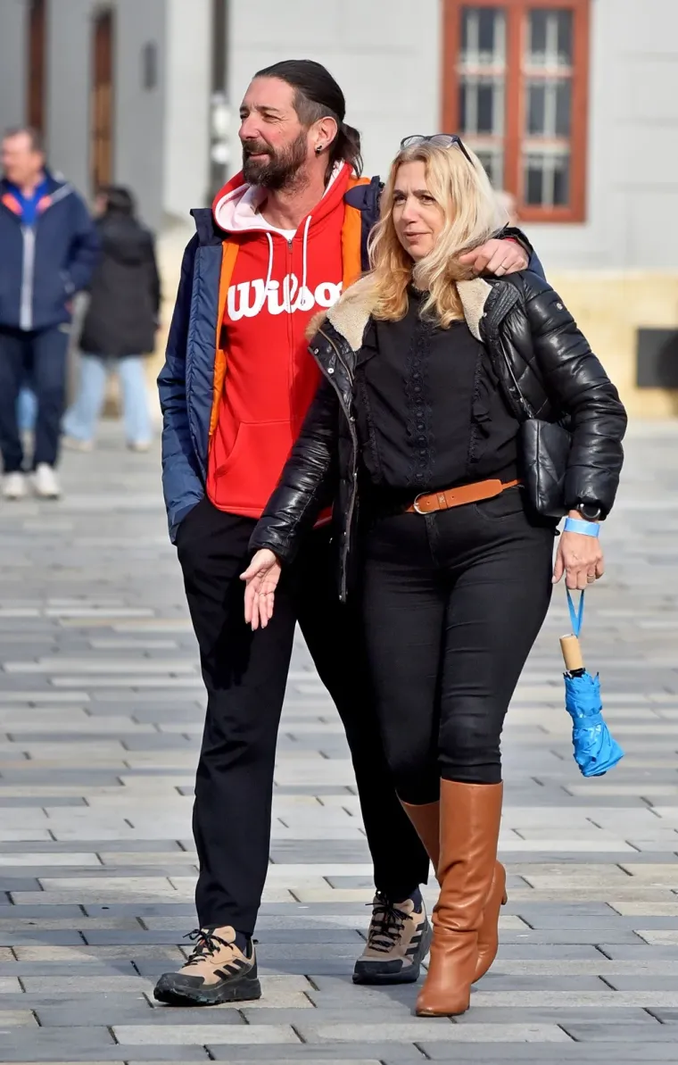 Varaždin ovih dana izgleda kao modna pista: Dama u uskim hlačama dominirala Korzom