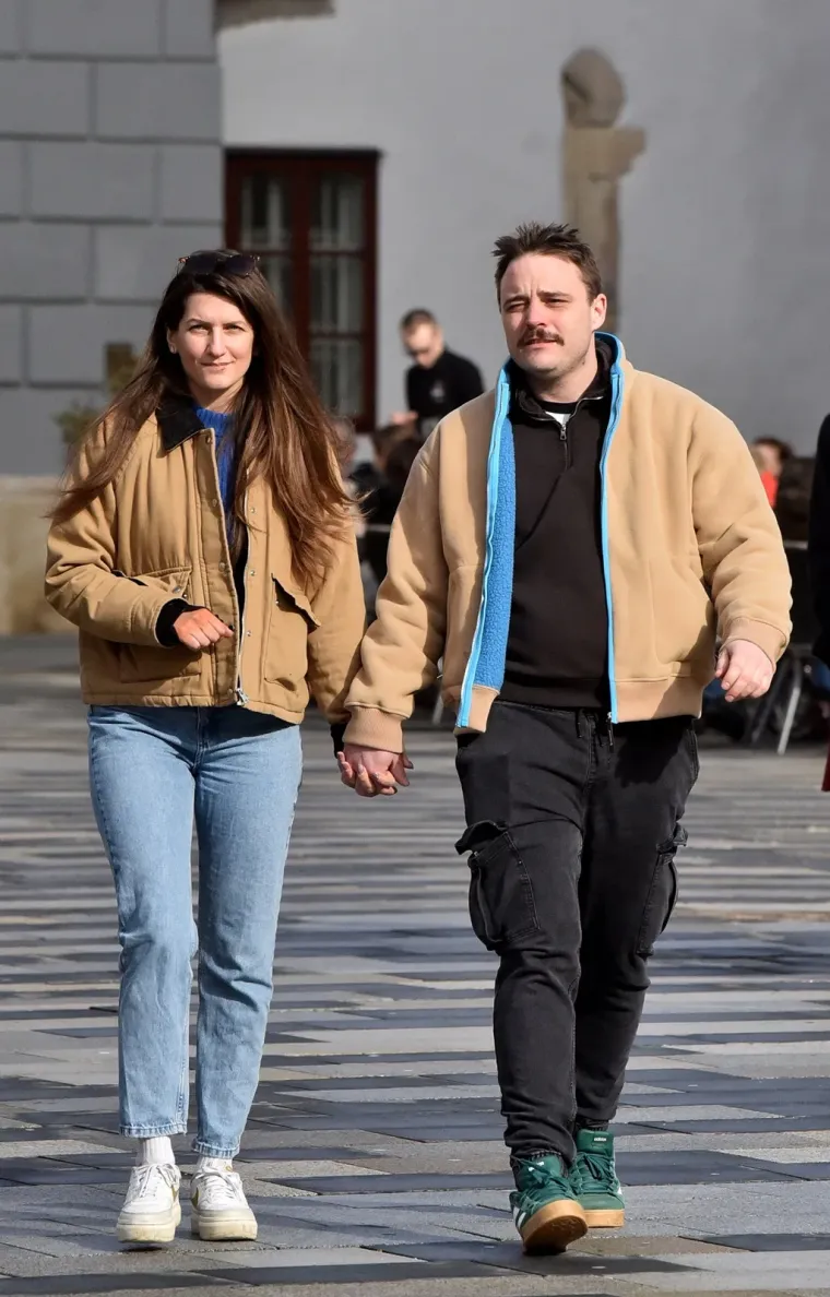 Varaždin ovih dana izgleda kao modna pista: Dama u uskim hlačama dominirala Korzom