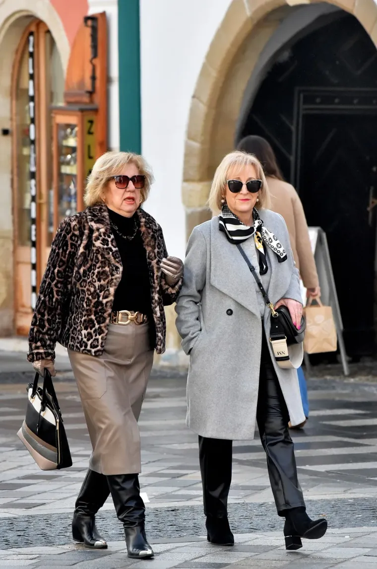 Varaždin ovih dana izgleda kao modna pista: Dama u uskim hlačama dominirala Korzom