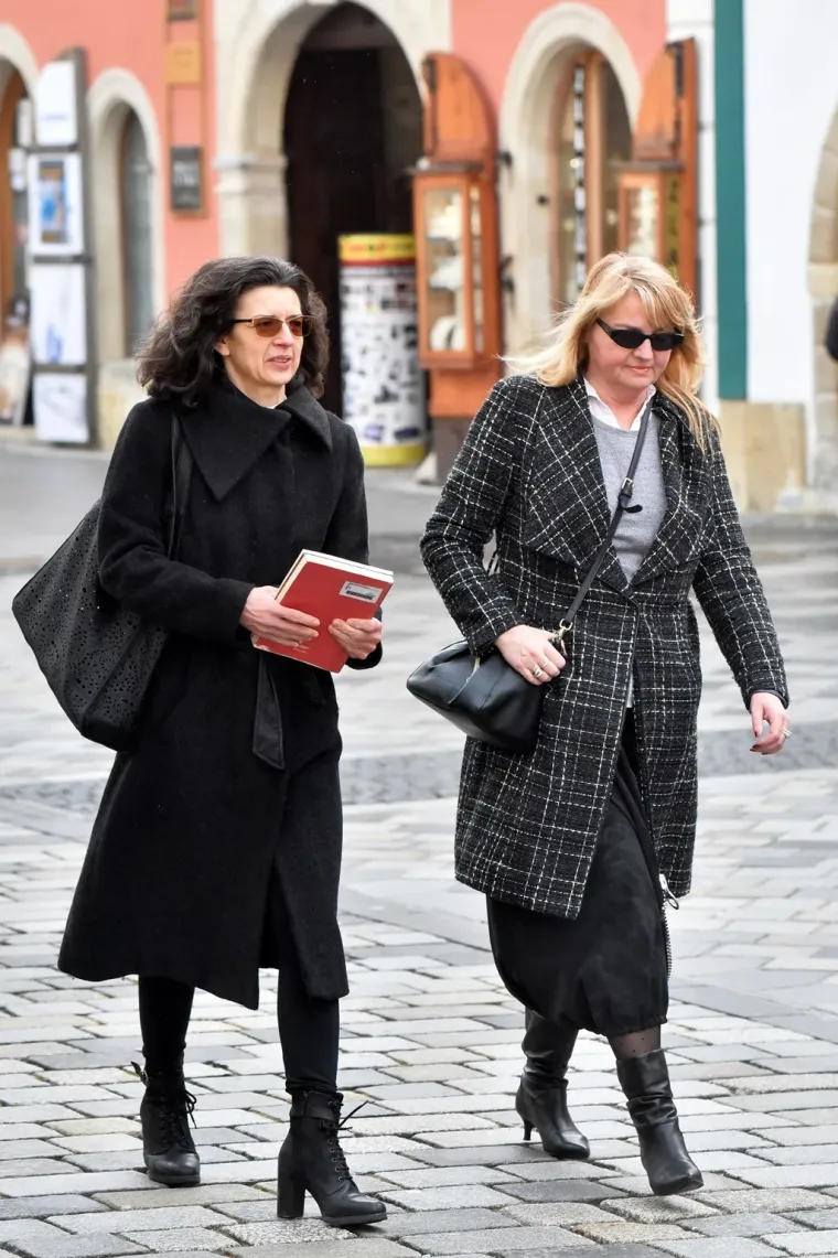 Varaždin ovih dana izgleda kao modna pista: Dama u uskim hlačama dominirala Korzom