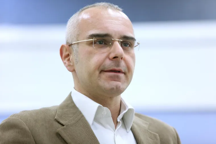 Ovako je Alen Ružić izgledao sa 100 kila vi&scaron;e: U 5 godina, bez dijeta, promijenio život sebi i pacijentima