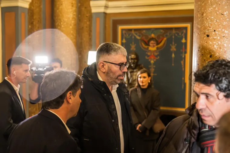 Brojni poznati na pretpremijeri kultne operete posvećene Hajduku: Pogledajte s kim je Livaja