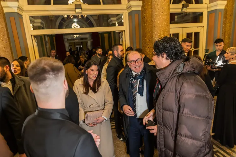 Brojni poznati na pretpremijeri kultne operete posvećene Hajduku: Pogledajte s kim je Livaja