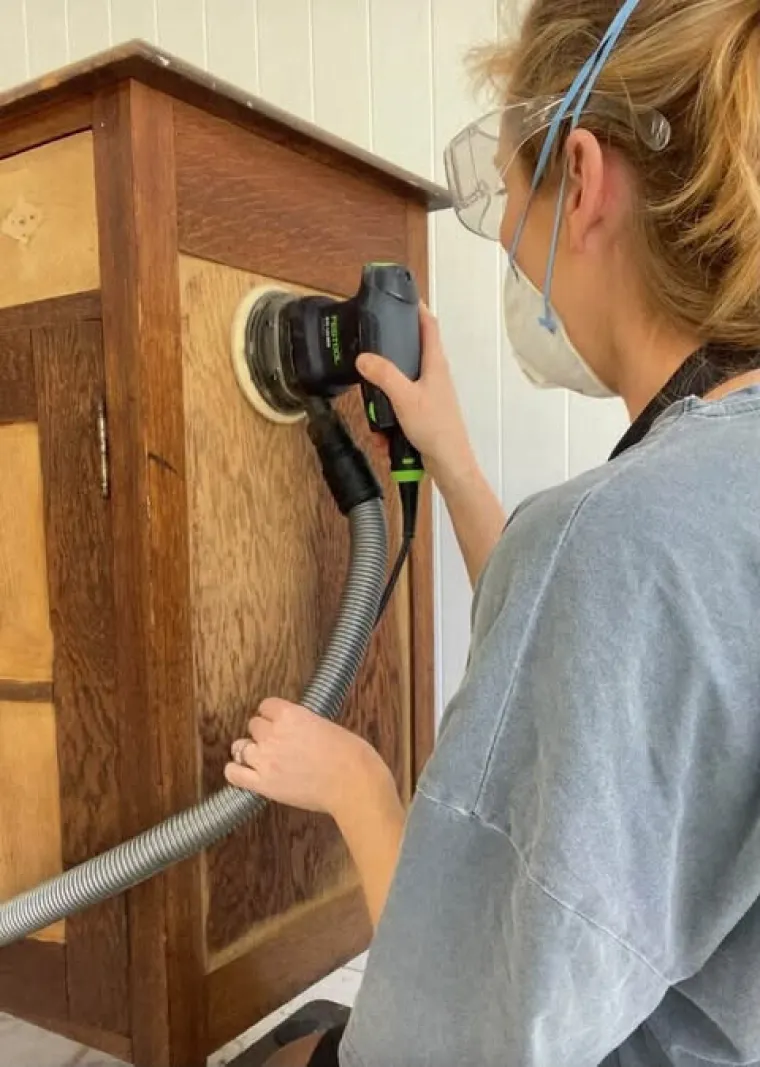 Kopa po kontejnerima i na tome zarađuje tisuće mjesečno, čudo je kakvo bogatstvo nudi otpad