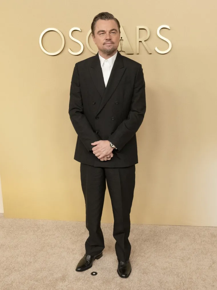 Zvijezde zagrijale atmosferu uoči Oscara: Dominirali duboki dekoltei, glamur i odvažni outfiti