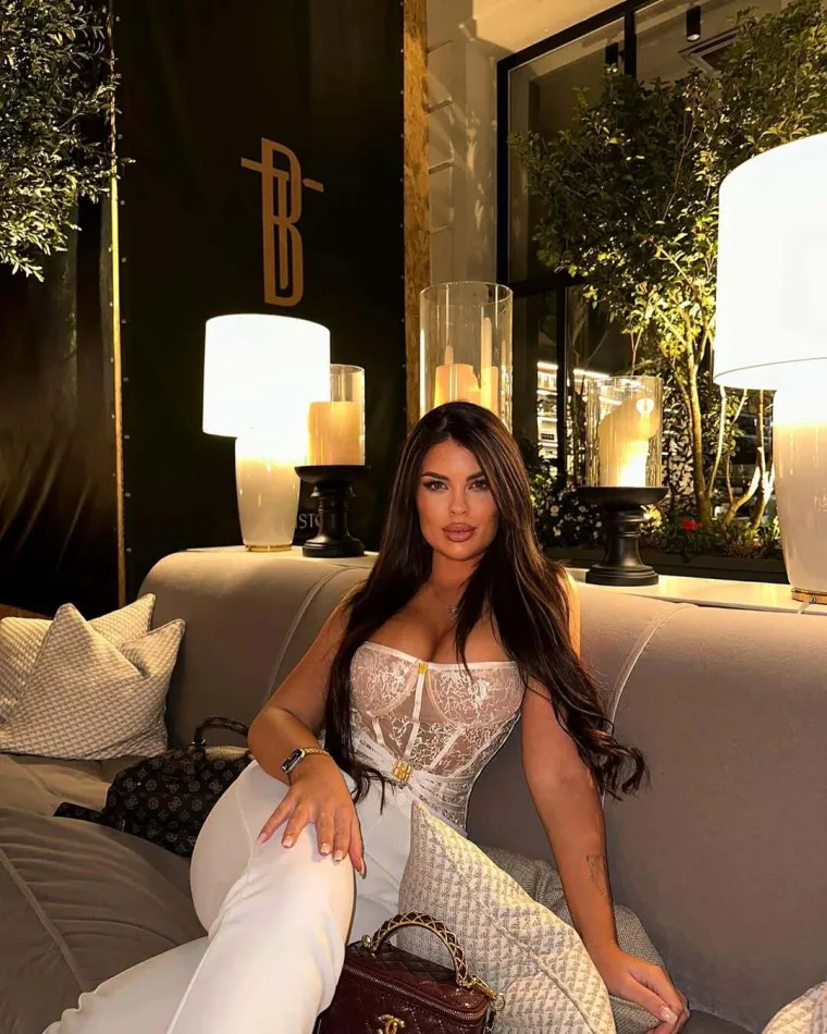 Andrea iz 'Gospodina Savr&scaron;enog' odu&scaron;evljava i kao crnka i kao plavu&scaron;a: Ovako je prije izgledala