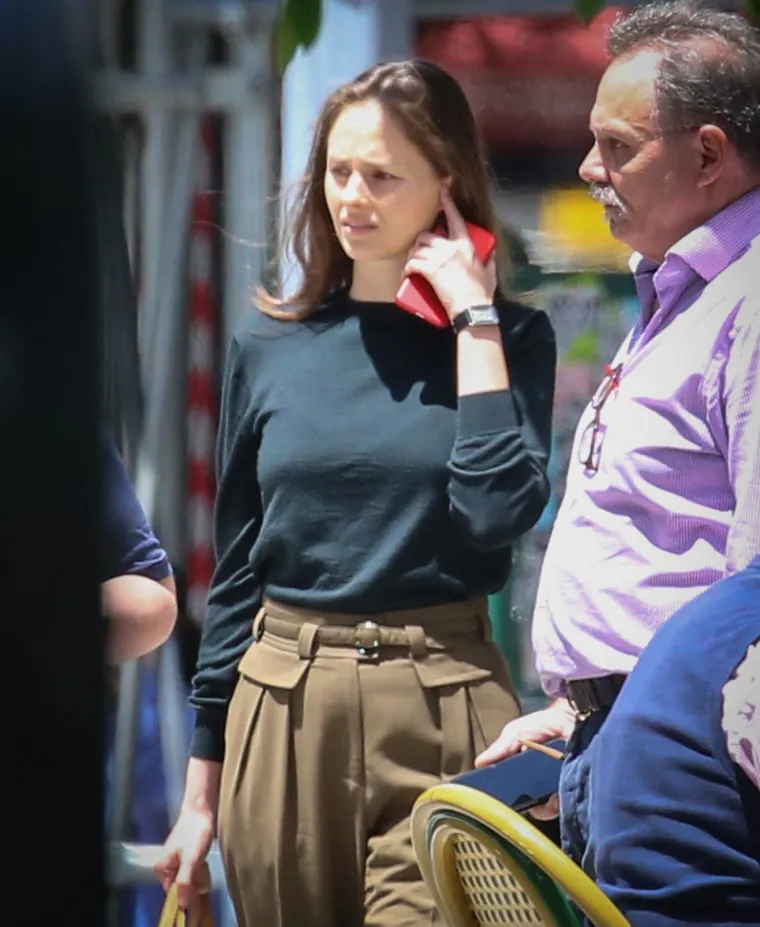 Ovo je biv&scaron;a djevojka najpoznatijeg pedofila: Karina će dobiti milijune, otok, kuću i prsten?