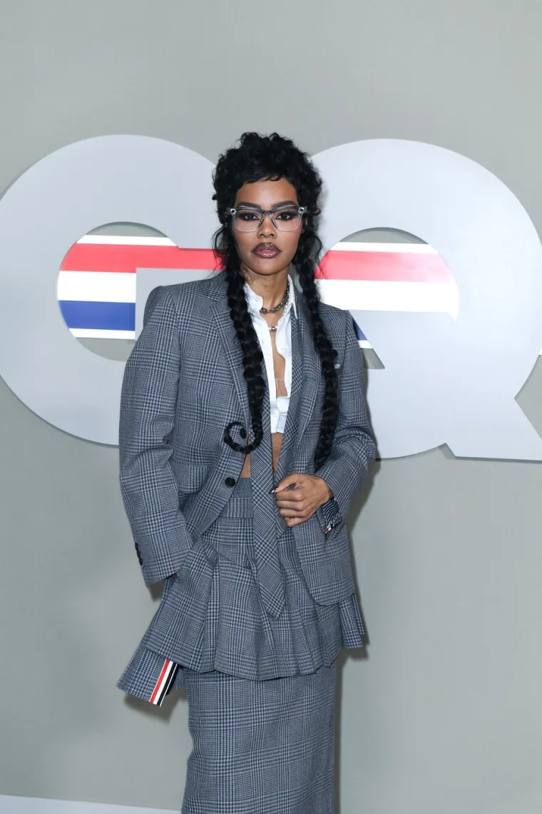 Sirova privlačnost i nestvarna ljepota: Tko je žena koja je tijelom raspametila svijet?