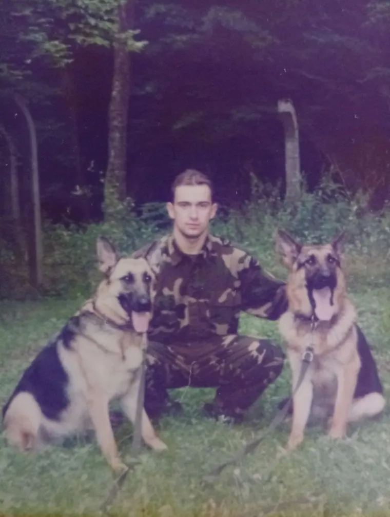 Oprez, o&scaron;tar pas! Ma ne, to su samo fotografije va&scaron;ih divnih njemačkih ovčara