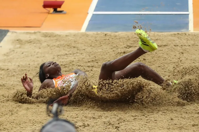 Jedna od najboljih atletičarki &Scaron;panjolske potvrdila romansu s 12 godina starijim golmanom