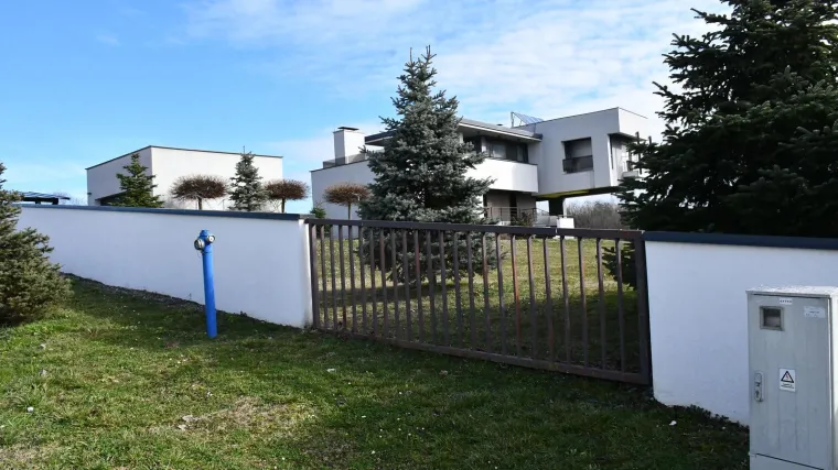 Pogledajte rasko&scaron; u kojem živi uhićeni Grgić, prizori s bazena obaraju s nogu...