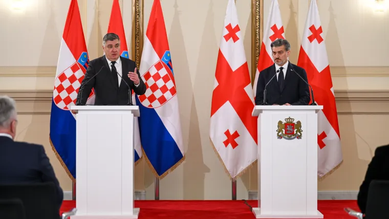 Pogledajte kako su Milanovića dočekali u Gruziji: Crveni tepih, postrojeni vojnici...