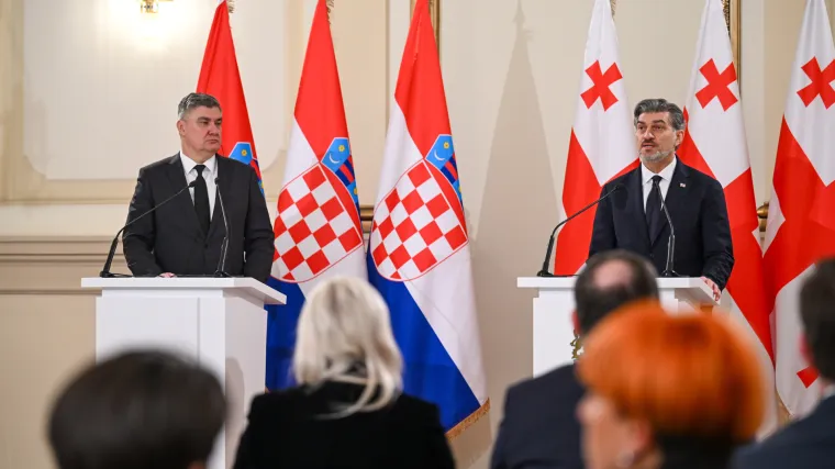 Pogledajte kako su Milanovića dočekali u Gruziji: Crveni tepih, postrojeni vojnici...