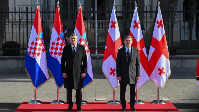 Pogledajte kako su Milanovića dočekali u Gruziji: Crveni tepih, postrojeni vojnici...