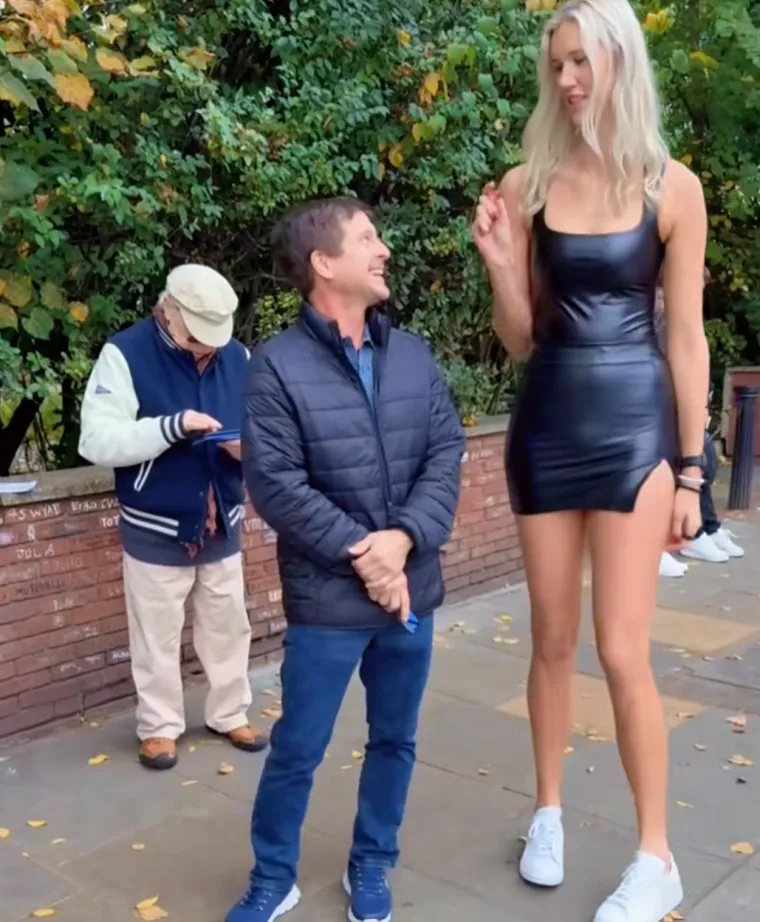 Muke po 208 centimetara: Otvoreno snima svakodnevne situacije, pa i one kada su frajeri u pitanju