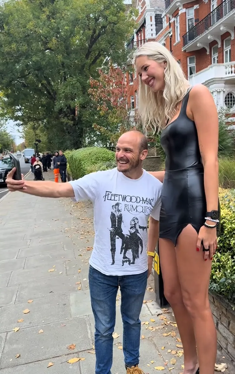 Muke po 208 centimetara: Otvoreno snima svakodnevne situacije, pa i one kada su frajeri u pitanju