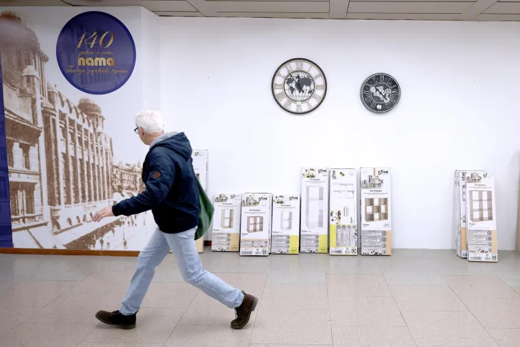 Kultna trgovina Nama na petak 13. zatvara svoja vrata: Netko je ispred ulaza ostavio lampion