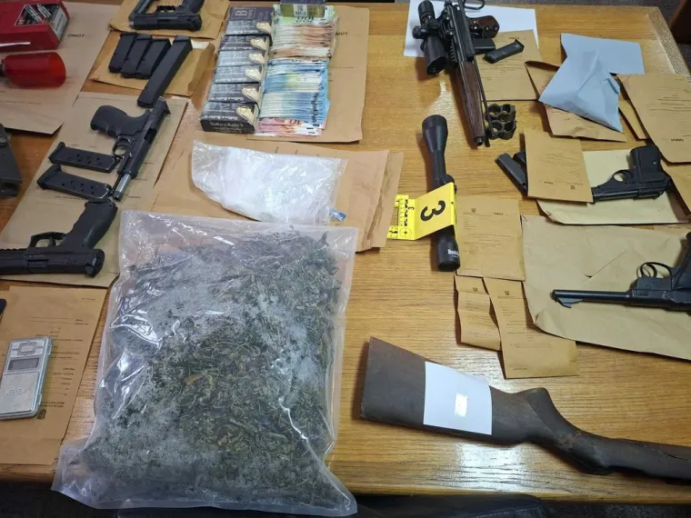 Prona&scaron;li bazuku i strojnicu! Nestvarna akcija u Osijeku: 'Ovo nismo imali od Domovinskog rata'