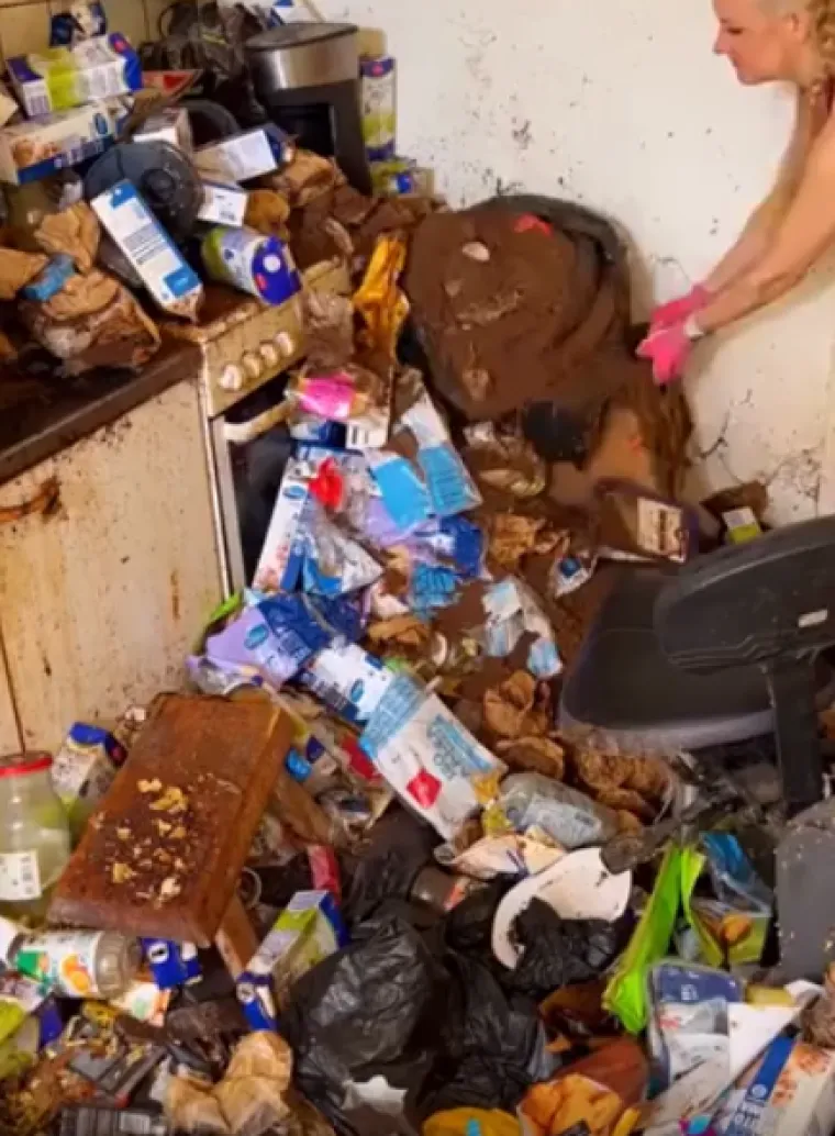 Čistači su stvorili čudo: Sobe su bile natrpane smećem do stropa, danas izgledaju neprepoznatljivo