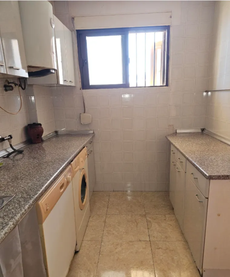 Čistači su stvorili čudo: Sobe su bile natrpane smećem do stropa, danas izgledaju neprepoznatljivo