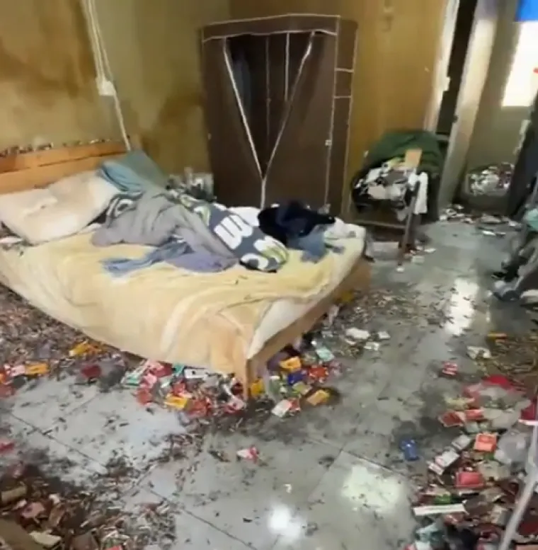 Čistači su stvorili čudo: Sobe su bile natrpane smećem do stropa, danas izgledaju neprepoznatljivo