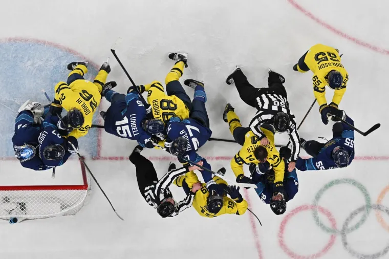 Letjele &scaron;ake, laktovi i palice: Finci i &Scaron;veđani se 'poubijali' kao da nema sutra