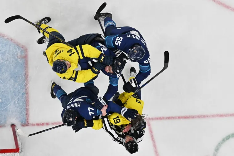 Letjele &scaron;ake, laktovi i palice: Finci i &Scaron;veđani se 'poubijali' kao da nema sutra