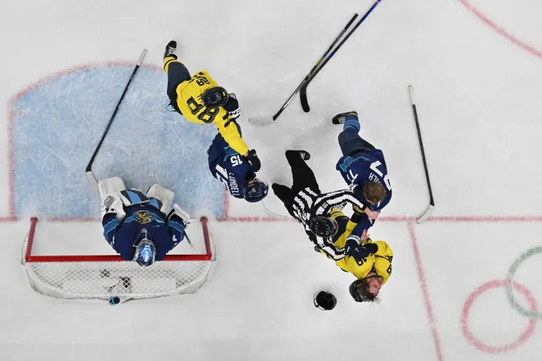 Letjele &scaron;ake, laktovi i palice: Finci i &Scaron;veđani se 'poubijali' kao da nema sutra