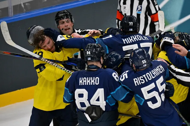 Letjele &scaron;ake, laktovi i palice: Finci i &Scaron;veđani se 'poubijali' kao da nema sutra