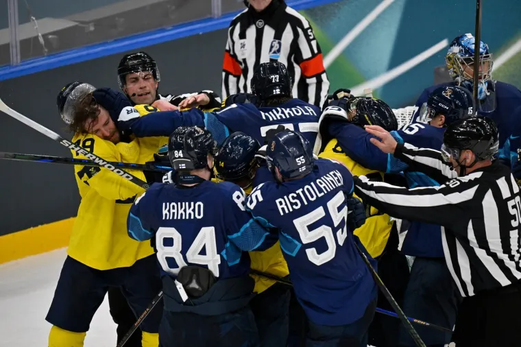 Letjele &scaron;ake, laktovi i palice: Finci i &Scaron;veđani se 'poubijali' kao da nema sutra