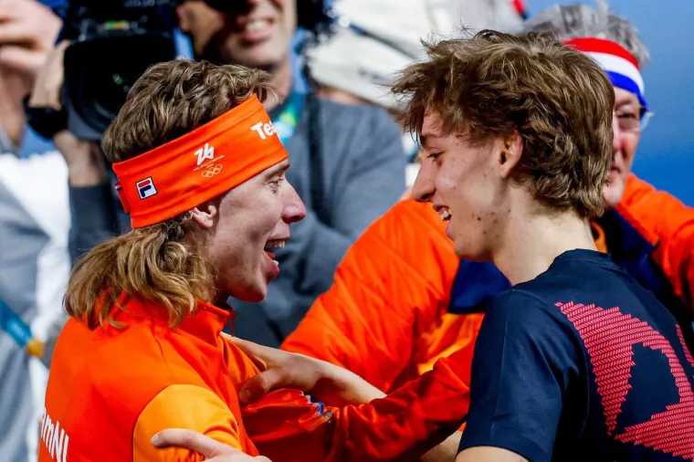 Fudbalerke ponovno gaze! Nezaboravne frizure vratili osvajači olimpijskih medalja i napravili show