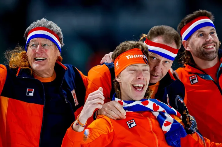 Fudbalerke ponovno gaze! Nezaboravne frizure vratili osvajači olimpijskih medalja i napravili show