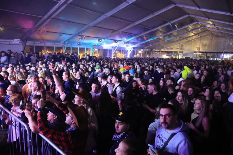 Lidija Bačić Lille zapalila 200. Samoborski fa&scaron;nik: Pogledajte kakvu je atmosferu priredila