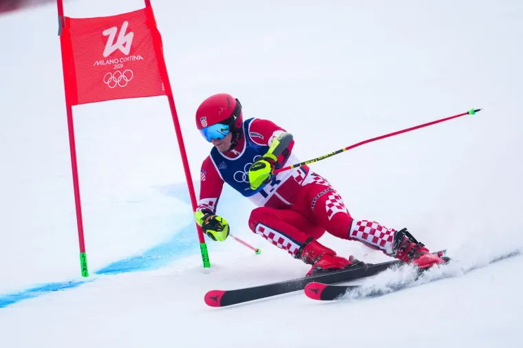 Zubčić kao Janica! Skijao pola utrke bez naočala, a evo u kakvom je stanju u&scaron;ao u cilj