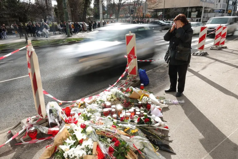 Policija u punoj opremi u sredi&scaron;tu Sarajeva: 'Ako nas sve poubijate od koga ćete krasti?'