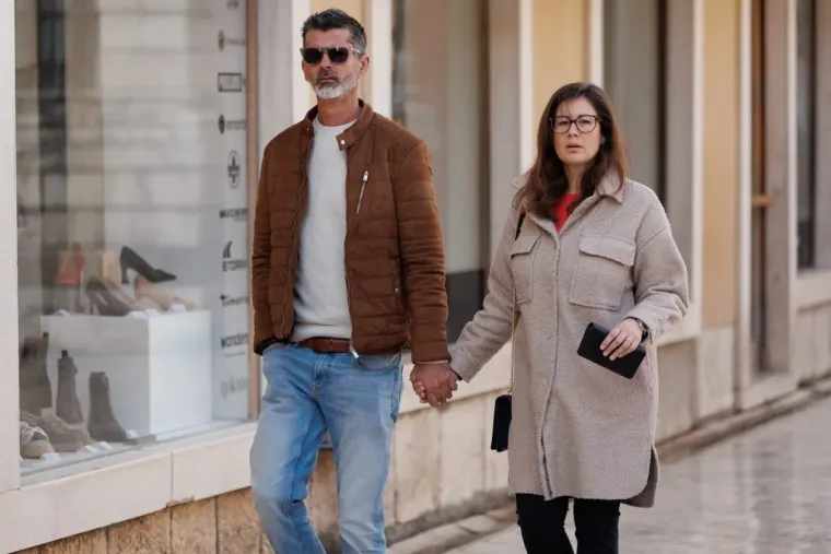 Lijepe djevojke i mladići ukrali poglede u centru Zadra