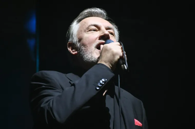 U Areni srpska pjevačica koja je jednom imala figuru Milo&scaron;evića, a pazite &scaron;to su priredili &Scaron;koro i Zloki