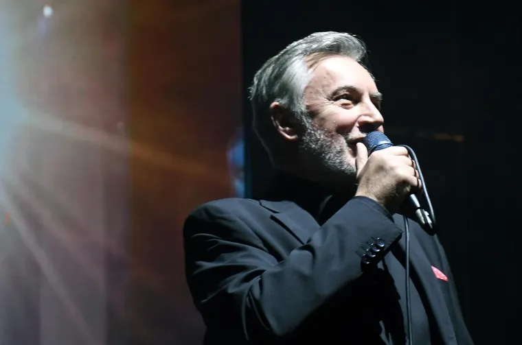 U Areni srpska pjevačica koja je jednom imala figuru Milo&scaron;evića, a pazite &scaron;to su priredili &Scaron;koro i Zloki