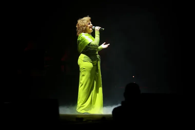 U Areni srpska pjevačica koja je jednom imala figuru Milo&scaron;evića, a pazite &scaron;to su priredili &Scaron;koro i Zloki